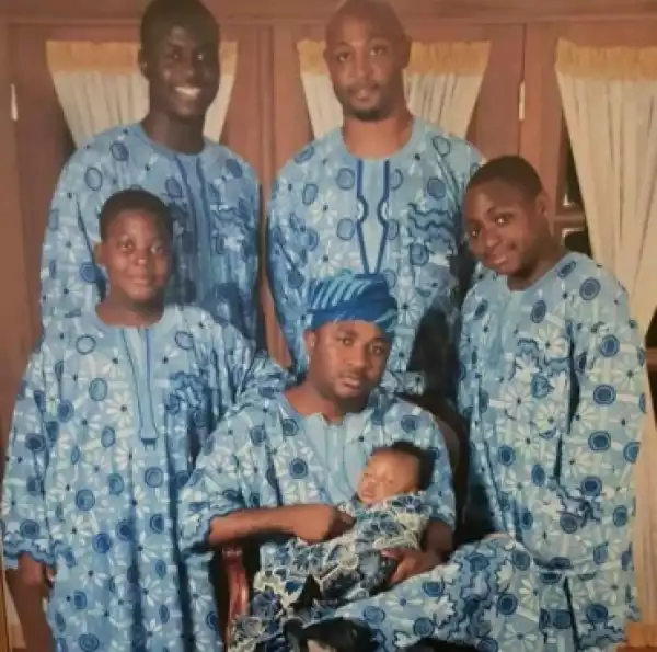 Rare Family Photo Of Davido And All His Siblings With Their Dad In The 90